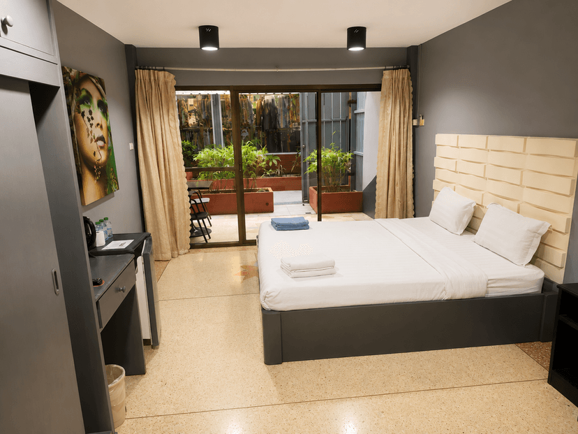 Economy Family Room