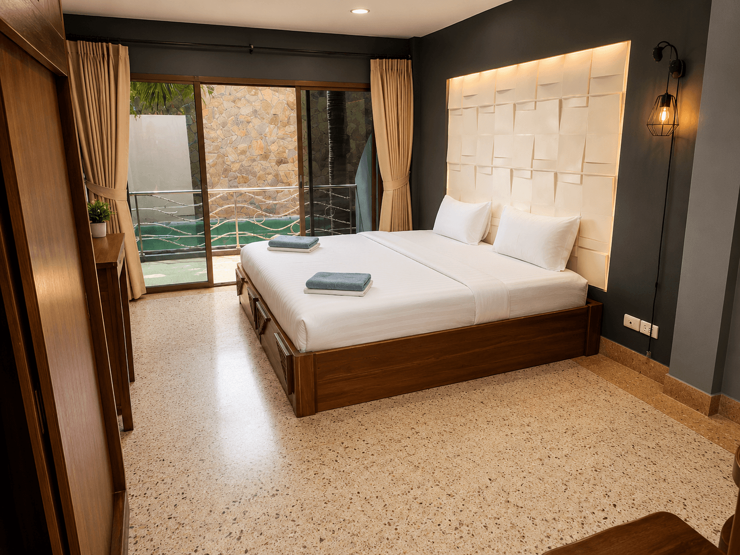 Economy room